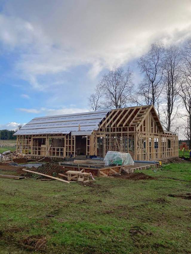 Estructura de madera de una casa en construcción